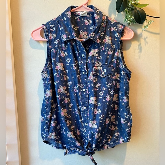 Levi's Tops - Levi’s Denim Floral Shirt